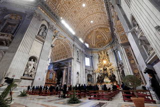 Pope Francis holds mass on Palm Sunday