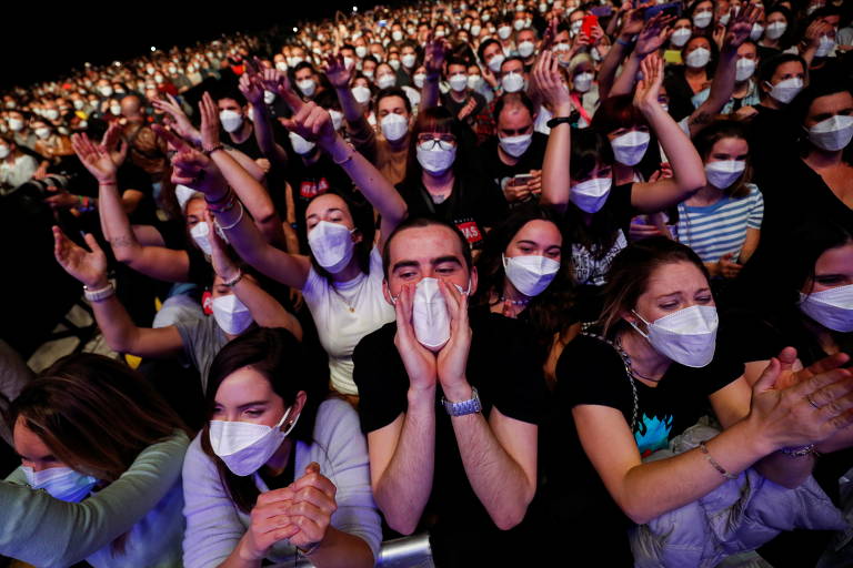 Barcelona ensaia retomada dos shows com evento-teste para 5.000 pessoas