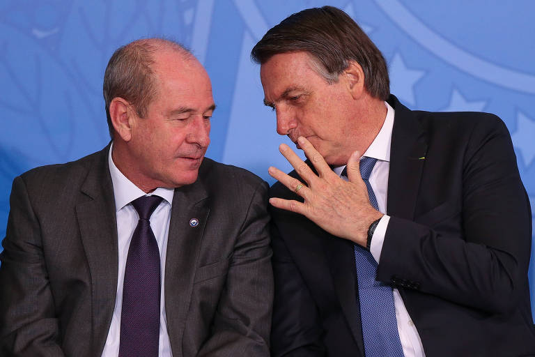 O ex-ministro Fernando Azevedo e Silva (Defesa) e o presidente Jair Bolsonaro