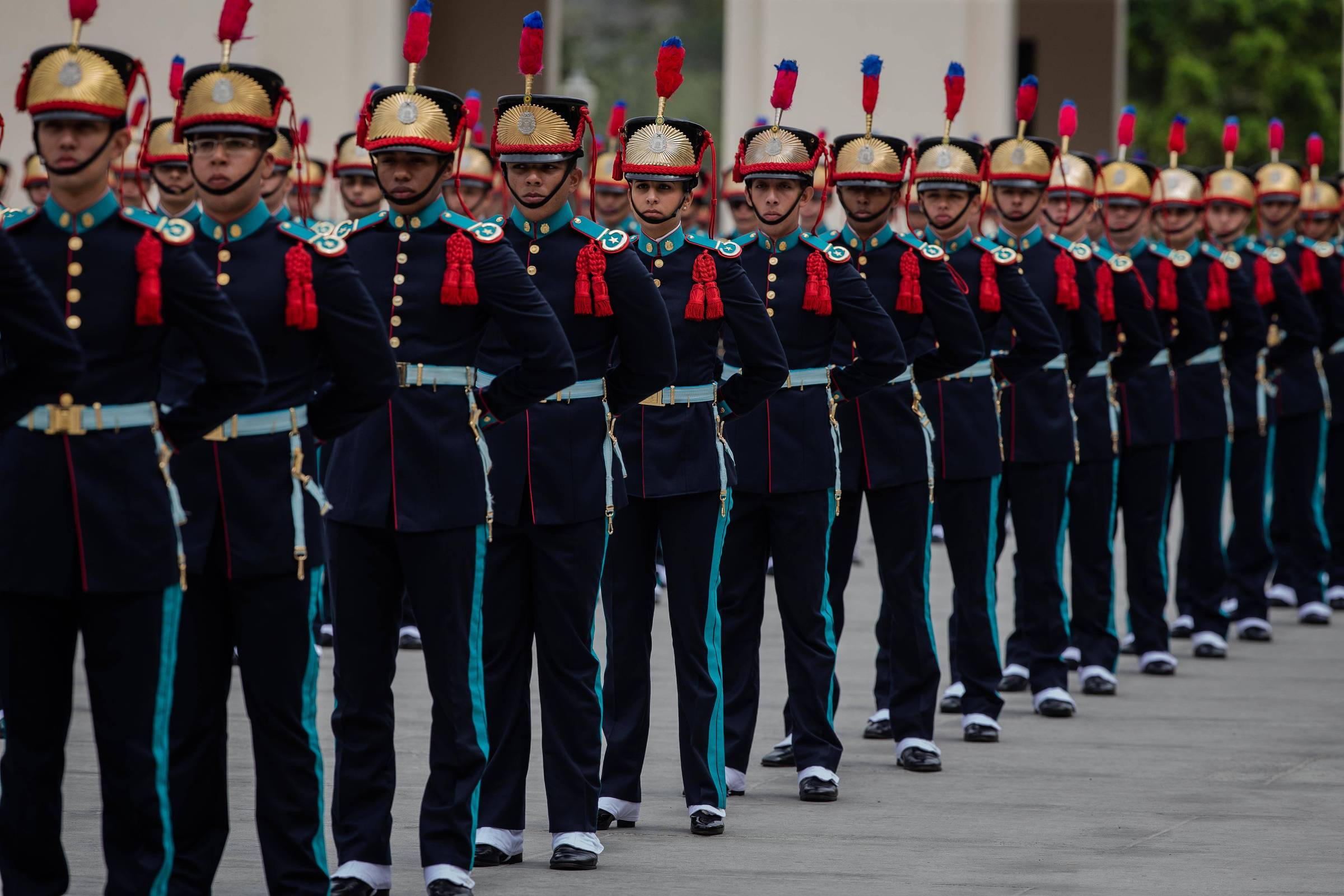 Exército brasileiro aguarda ordem presidencial para fechamento da