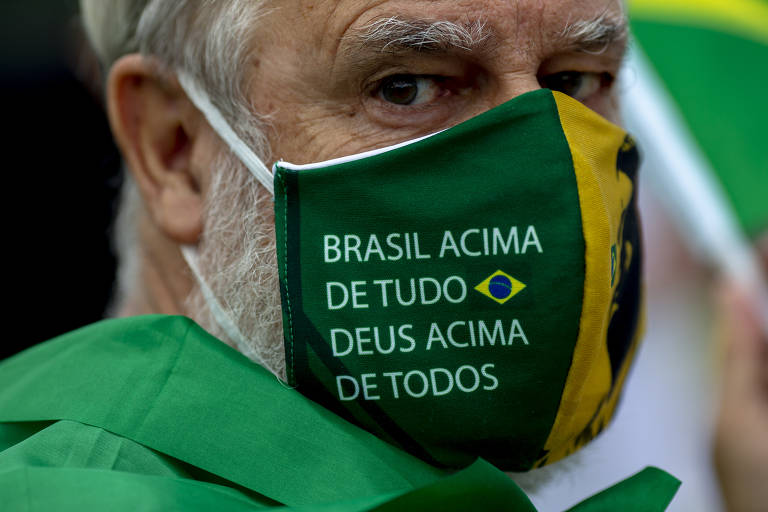 Marcha da Família Cristã, em São Paulo, convocada por apoiadores do presidente Jair Bolsonaro. Os manifestantes pediam principalmente "intervenção militar com Bolsonaro no poder".