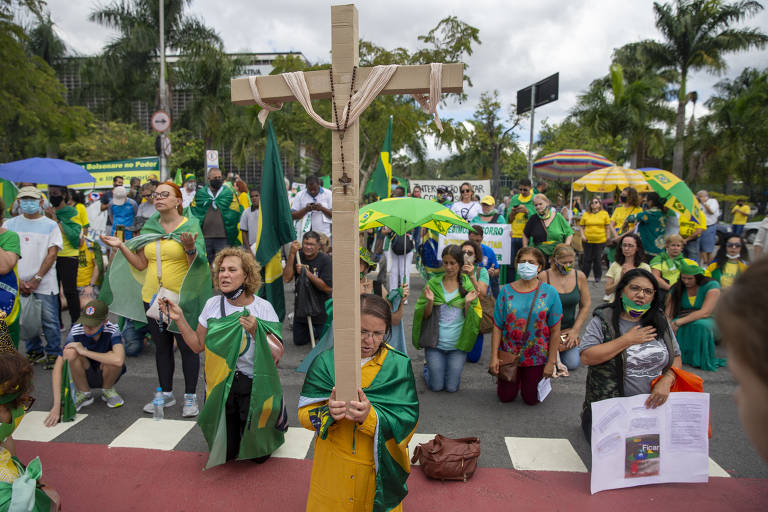 Marcha da Família Cristã, em São Paulo, convocada por apoiadores do presidente Jair Bolsonaro. Os manifestantes pediam principalmente "intervenção militar com Bolsonaro no poder".