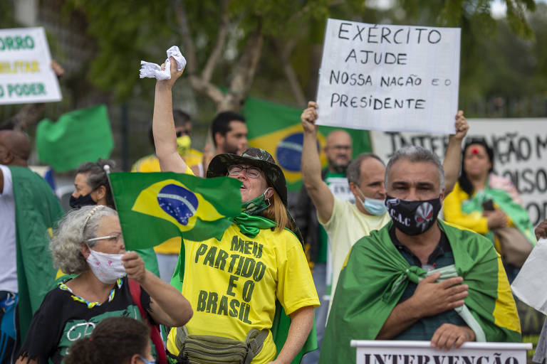 Marcha da Família Cristã, em São Paulo, convocada por apoiadores do presidente Jair Bolsonaro. Os manifestantes pediam principalmente "intervenção militar com Bolsonaro no poder".