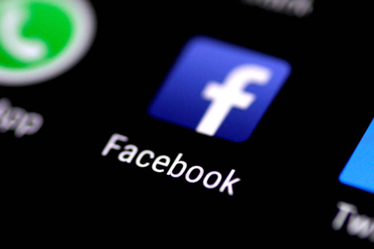 Logo do Facebook; empresa adotou medidas para limitar audiência de comentários 