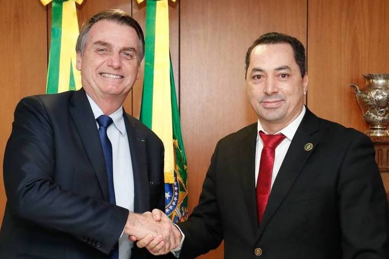 Empresário Uugton Batista da Silva posa com Jair Bolsonaro 
