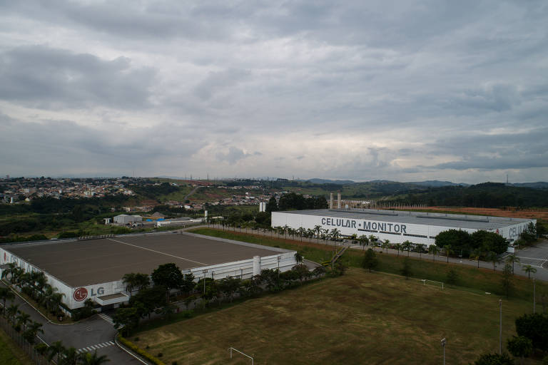 Fábrica da LG em Taubaté (SP)
