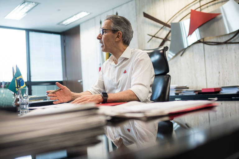 Romeu Zema, governador de Minas Gerais, em entrevista à Folha, em seu gabinete