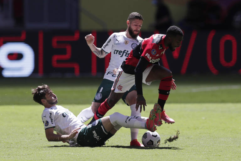 Em jogaço, Fla vence Palmeiras nos pênaltis e é campeão da Supercopa -  11/04/2021 - UOL Esporte