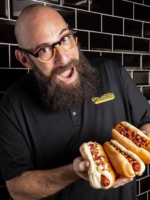 Dia do Hot Dog: Santos tem aumento de delivery do lanche e conta com  versões que conquistam o público; veja, Santos e Região