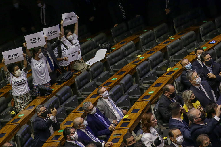 Protesto contra Jair Bolsonaro na abertura do ano legislativo da Câmara

