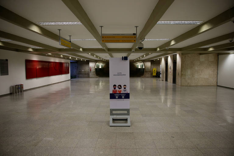Corredores do Senado Federal vazios por conta da pandemia da Covid-19. O Senado está funcionando de forma remota, com plenário virtual