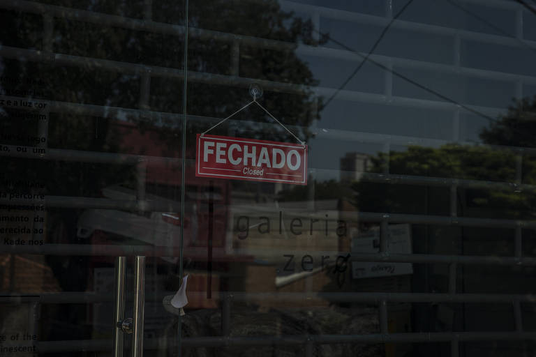 Conhecida por ser um dos bairros mais badalados da cidade, a Vila Madalena sofre uma visível transformação durante a fase mais restritiva de isolamento da pandemia; nas fotos, bares, lojas comerciais e restaurantes que fecharam as portas de vez nos últimos meses 