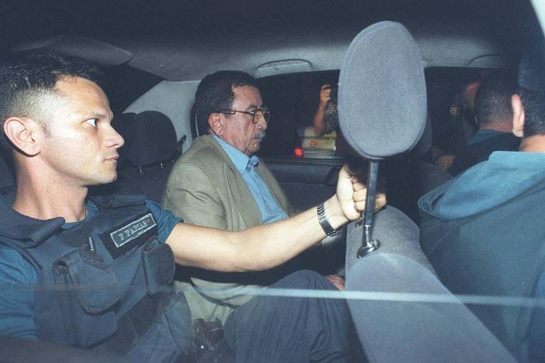 Em 2010, o coronel Mário Colares Pantoja deixa o Tribunal de Justiça do Pará depois do julgamento em que foi condenado a 228 anos de prisão pela morte de 19 sem-terra em Eldorado do Carajás em abril de 1996