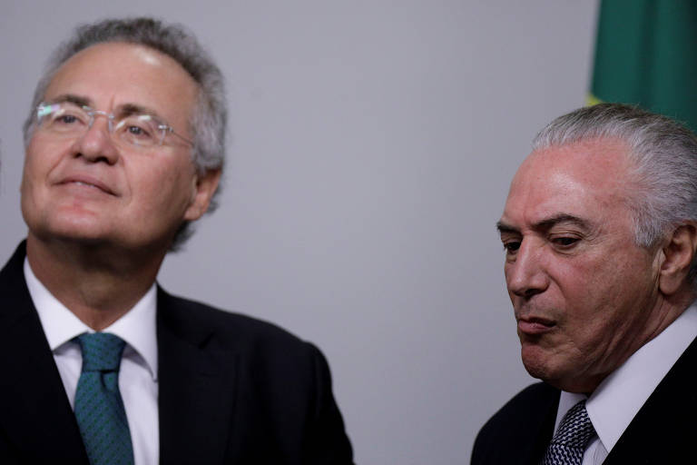 O senador Renan Calheiros ao lado do então presidente do Brasil, Michel Temer, em um encontro no Palácio do Planalto