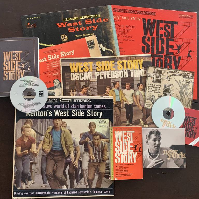 Livro, roteiro, anúncio de jornal e LPs e CDs originais com a música de West Side Story