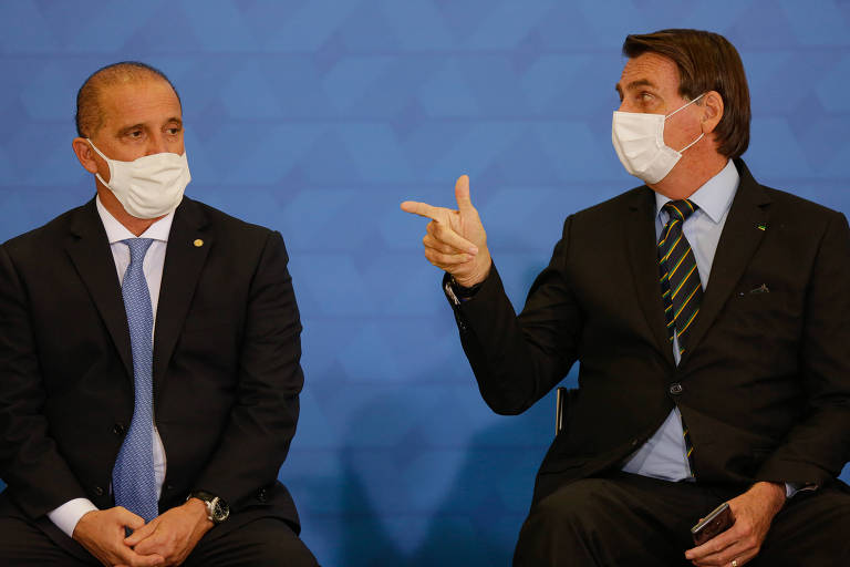 Bolsonaro pode trocar em um ano até oito ministros por causa das eleições 2022