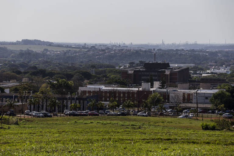 No total, Unicamp, no interior paulista, tem 69 cursos