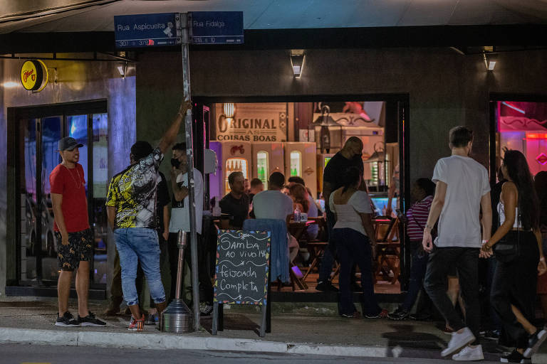 Sócios de bar e restaurante defendem cautela na reabertura em SP