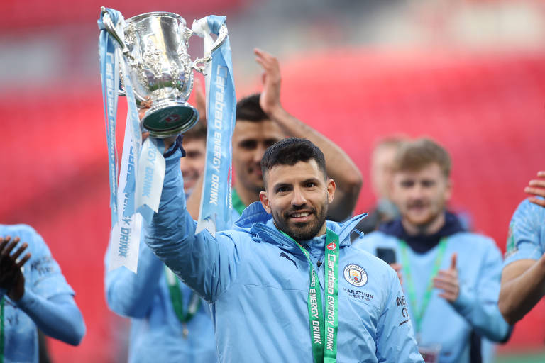 Manchester City on X: FIM DE JOGO EM WEMBLEY! 🏟 O MANCHESTER CITY É  CAMPEÃO DA COPA DA INGLATERRA PELA SÉTIMA VEZ EM SUA HISTÓRIA! 💙  🏆🏆🏆🏆🏆🏆🏆 🔵 2 x 1 🔴 #