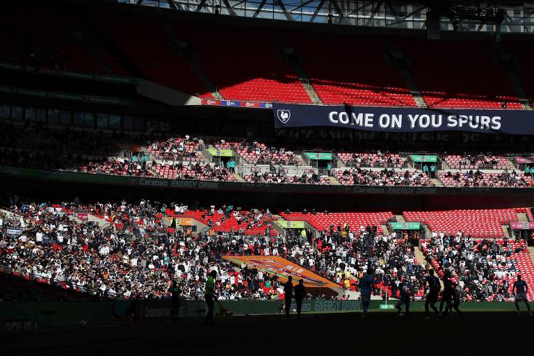 Manchester City on X: FIM DE JOGO EM WEMBLEY! 🏟 O MANCHESTER CITY É  CAMPEÃO DA COPA DA INGLATERRA PELA SÉTIMA VEZ EM SUA HISTÓRIA! 💙  🏆🏆🏆🏆🏆🏆🏆 🔵 2 x 1 🔴 #