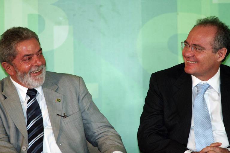 O então presidente Luiz Inácio Lula da Silva e o senador Renan Calheiros durante cerimônia de assinatura de decreto sobre comitê de segurança no trânsito