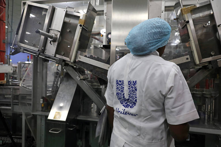 Unilever e funcionários revertem festa da firma em doação de macarrão