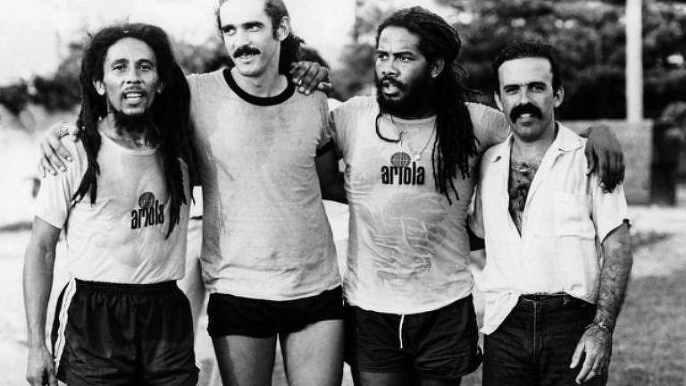 Bob Marley no Brasil: o dia em que o músico jamaicano jogou futebol com  Chico Buarque e Moraes Moreira no Rio - 11/05/2021 - Música - F5