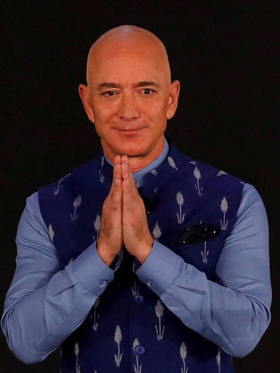 Jeff Bezos, fundador da Amazon, participa de um evento da empresa em Nova Delhi, Índia