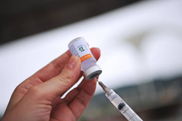 OMS aprova uso emergencial da vacina Coronavac contra Covid-19