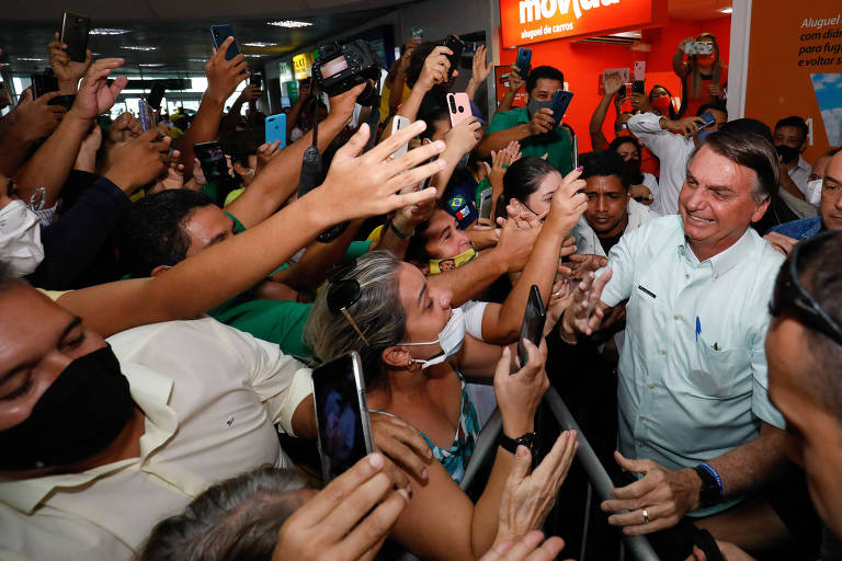 Campanha quer que Bolsonaro intensifique agendas na periferia