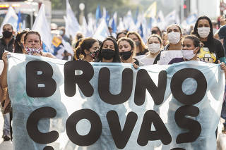 Morte Bruno Covas.   Pessoas acompanham  cortejo do Prefeito Bruno Covas  na  av Paulista