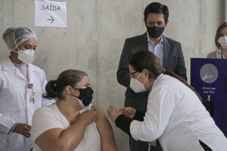 São Paulo inicia vacinação de grávidas e puérperas com comorbidades contra a Covid-19