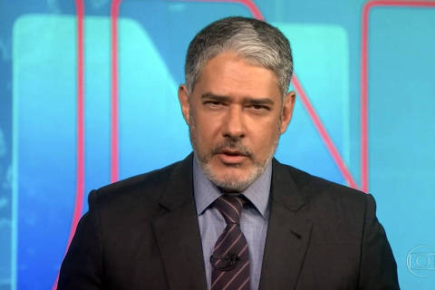 William Bonner aparece de barba no Jornal Nacional. 
Foto:  Reprodução/TV Globo