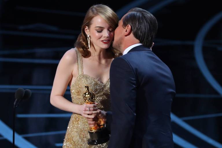 Emma Stone revela que sempre teve Leonardo DiCaprio como crush