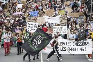 FRANCE-CLIMATE-ENVIRONMENT-DEMO