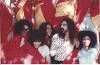 A partir da esq.: Rúbia Matos, Paulinho Boca de Cantor, José Simão, Gal Costa, Pepeu Gomes e Waly Salomão no  Mirante Sétimo Céu, no Leblon (Rio), em 1971, durante a turnê do show Gal Fatal