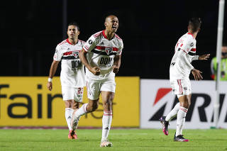 Copa Libertadores - Group E - Sao Paulo v Sporting Cristal