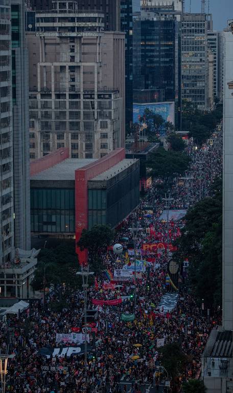 Manifestações na avenida Paulista desde 2014