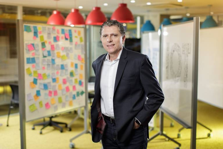 '“Nesse mundo onde a tecnologia permeia todos os setores, a pergunta é: como preparar a juventude para ocupar as novas oportunidades na velocidade que o Brasil precisa?', Laércio Cosentino (presidente do conselho de administração da Totvs)