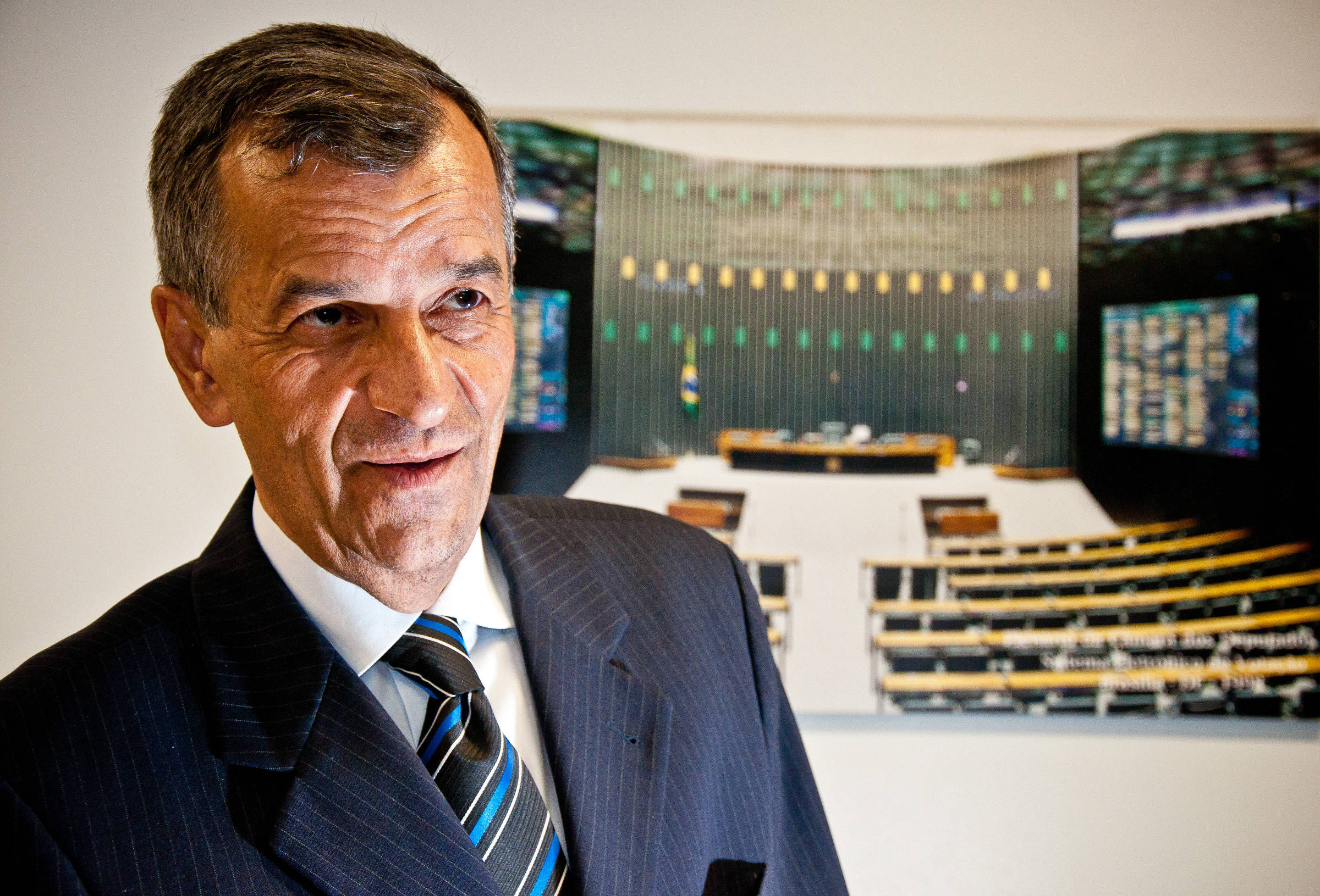 Morre Mozart Vianna, secretáriogeral da Câmara por 25 anos e promotor