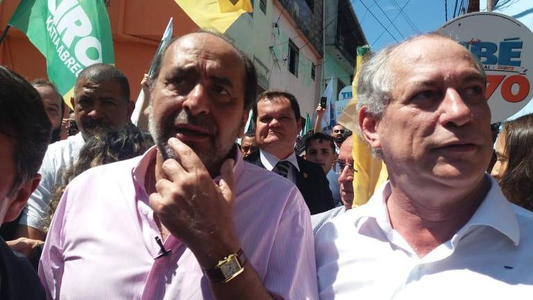 Ciro Gomes em evento da campanha para presidente de 2018, em Belo Horizonte, ao lado do prefeito Alexandre Kalil