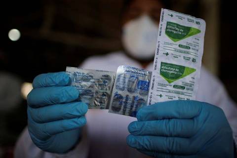 Ministério da Saúde defende hidroxicloroquina e diz que vacina não funciona