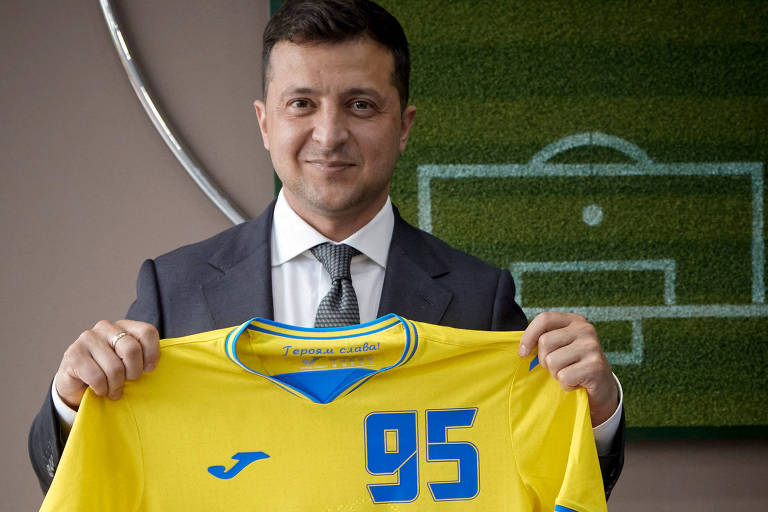 Uefa manda Ucrânia mudar camisa da seleção que desagradou a Rússia
