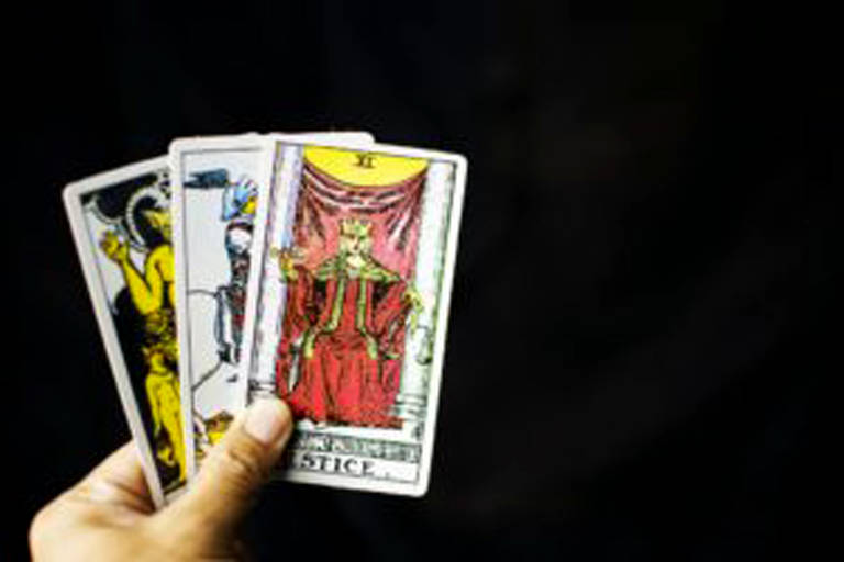 Mitos sobre o Tarot e a verdade por trás deles