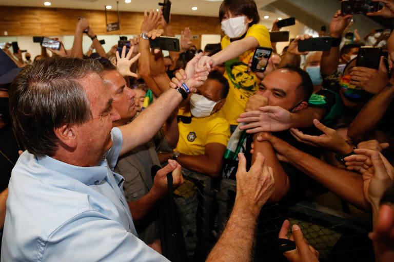 Jair Bolsonaro em viagens pelo Brasil em 2021