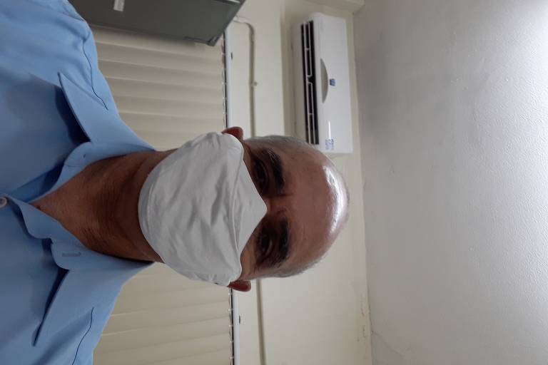 Romilton dos Santos Amaral, 64, professor universitário, Recife (PE)