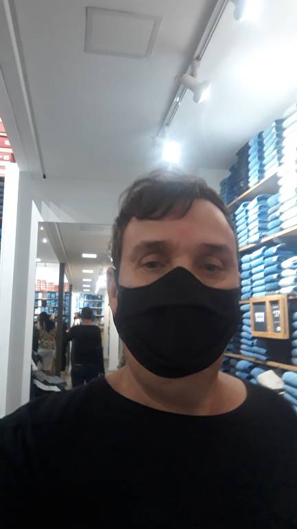 Miguel Arcanjo da Silva, 52, professor, Betim (MG) 