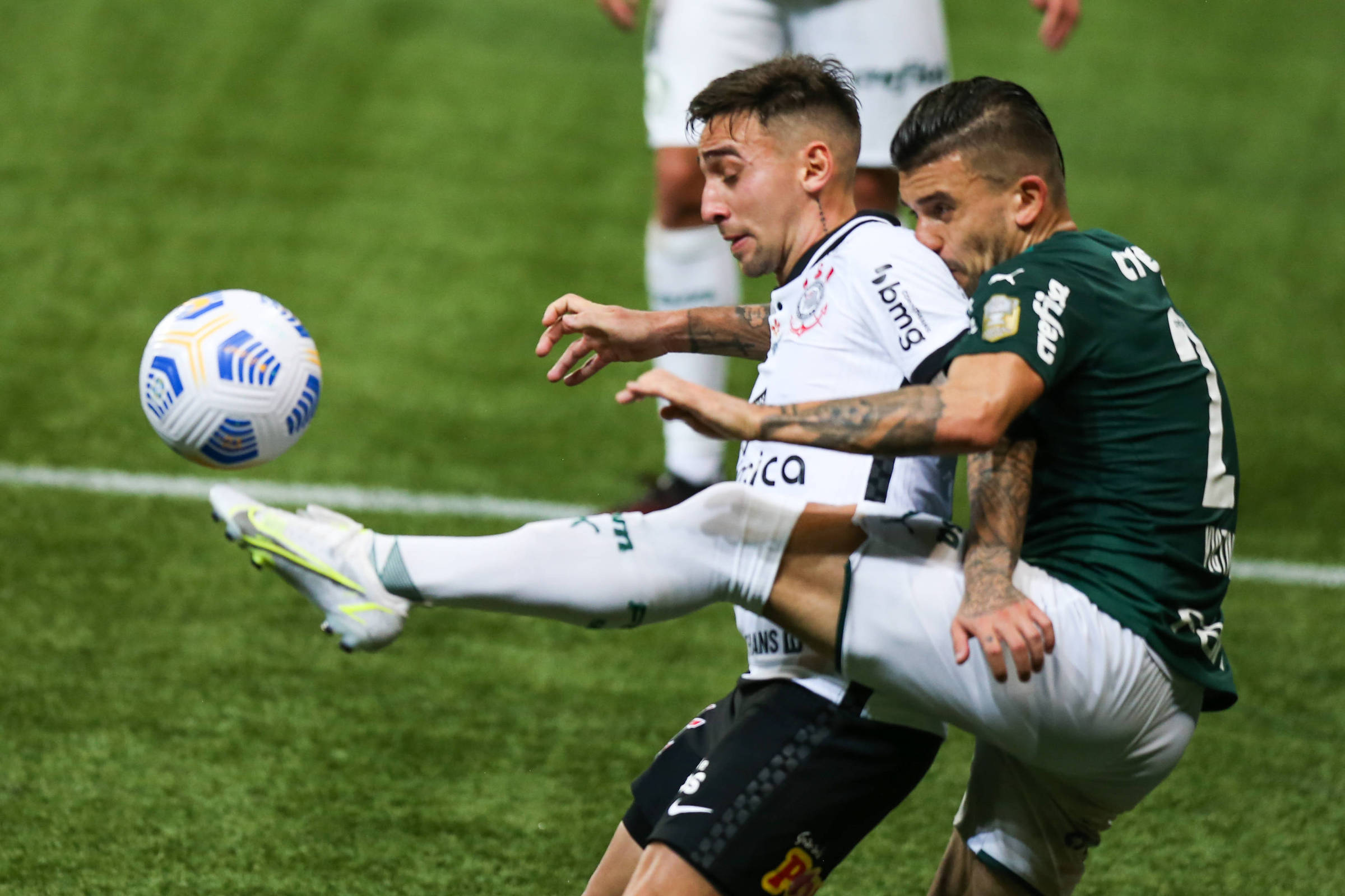 Corinthians mantém posição na tabela do Brasileirão após empate com  Palmeiras