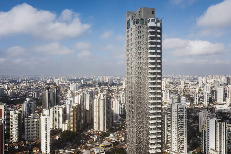 Vista aérea do edifício Figueira Altos do Tatuapé, de 170 metros