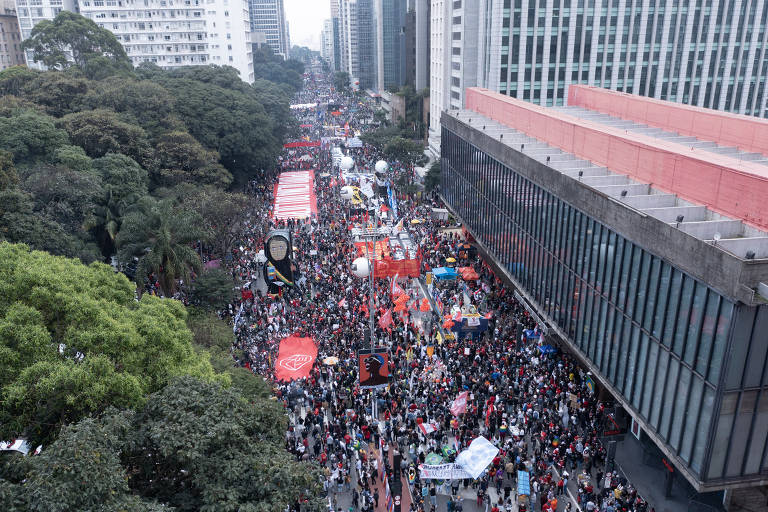Protesto contra o presidente Jair Bolsonaro em São Paulo em 19 de junho